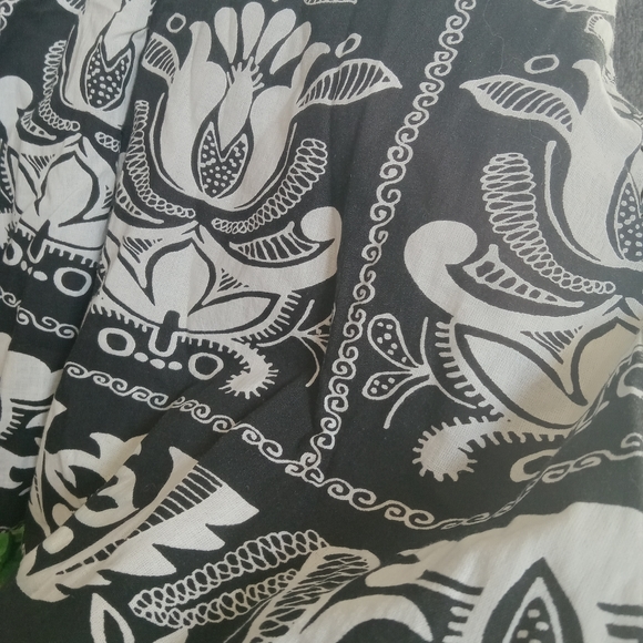 A Happy Camper Bundle of eclectic clothes for the family. - Picture 12 of 16